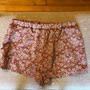 Patterned shorts